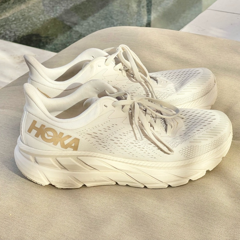 Hoka Women Clifton 7 Almond Milk Golden SZ 8 Medium Width